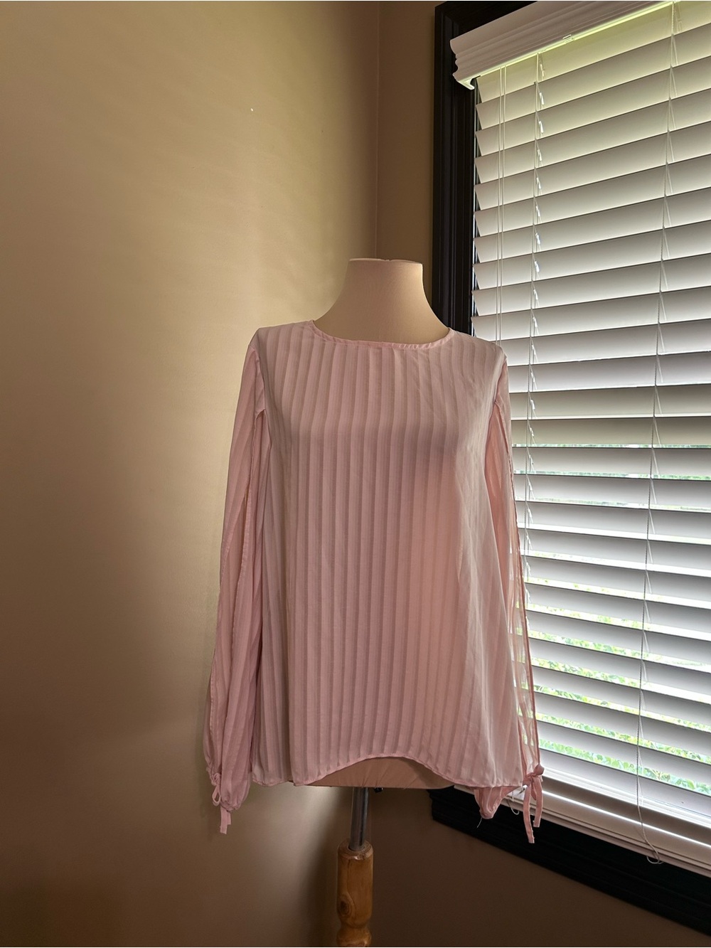 Waverly Grey Pale Pink Striped Open Long Sleeve Blouse